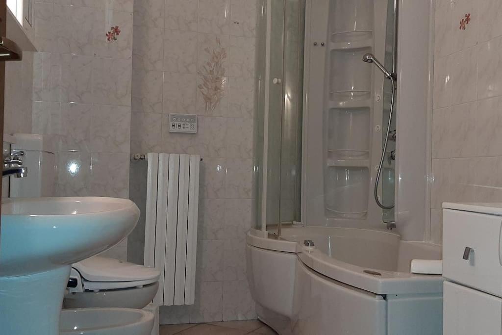 Вілла House Marika Джера-Ларіо Екстер'єр фото